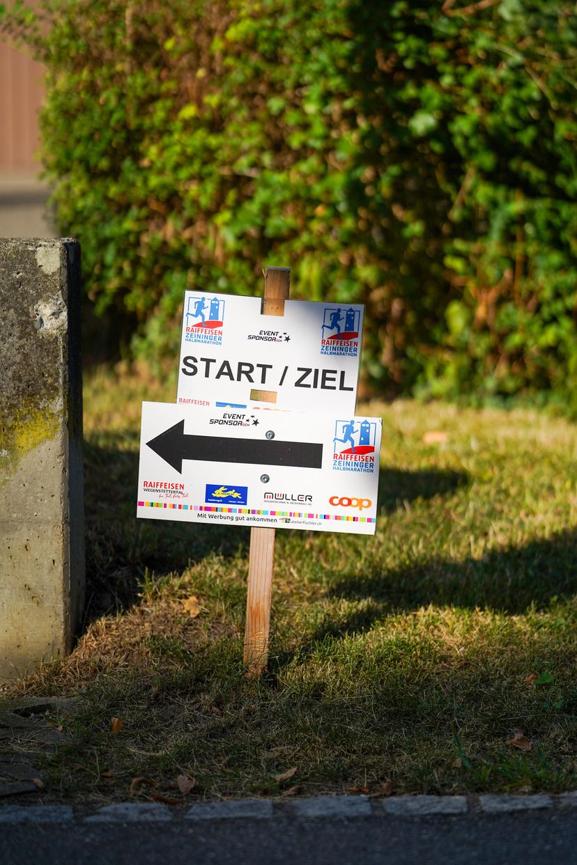 Start / Ziel Schild